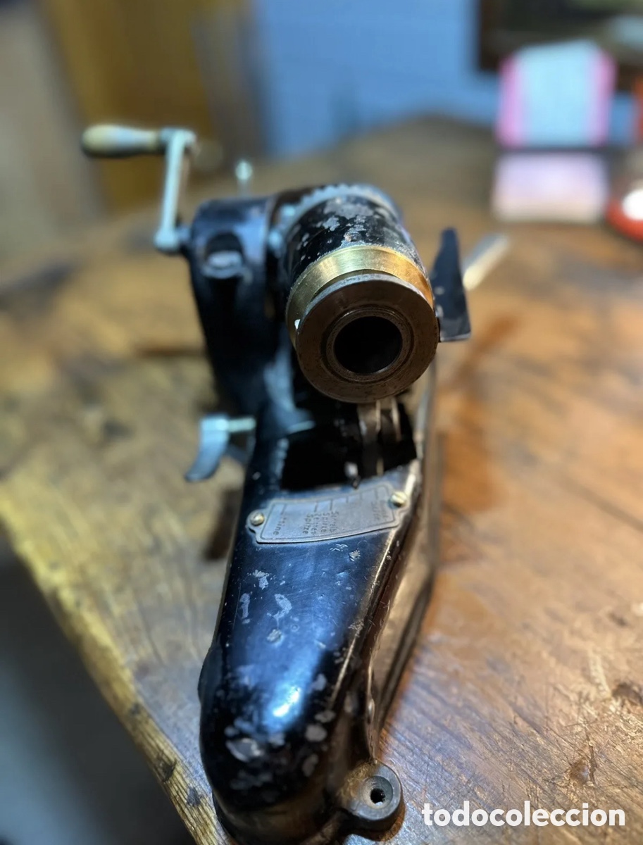 Antig&uuml;edades: Antiguo sacapuntas Iduna, modelo uno - Foto 2