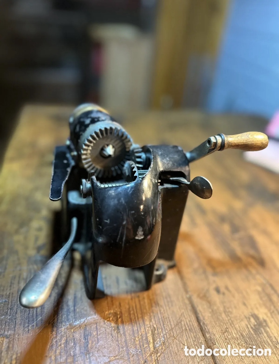 Antig&uuml;edades: Antiguo sacapuntas Iduna, modelo uno - Foto 4