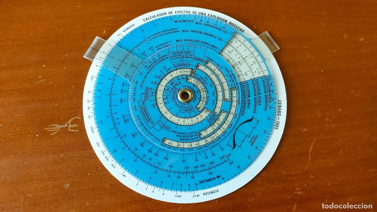 Antig&uuml;edades: REGLA DE CALCULO CIRCULAR NUCLEAR BOMB EFFECTS COMPUTER CALCULATOR SLIDE RULE RECHENSCHIEBER - Foto 1
