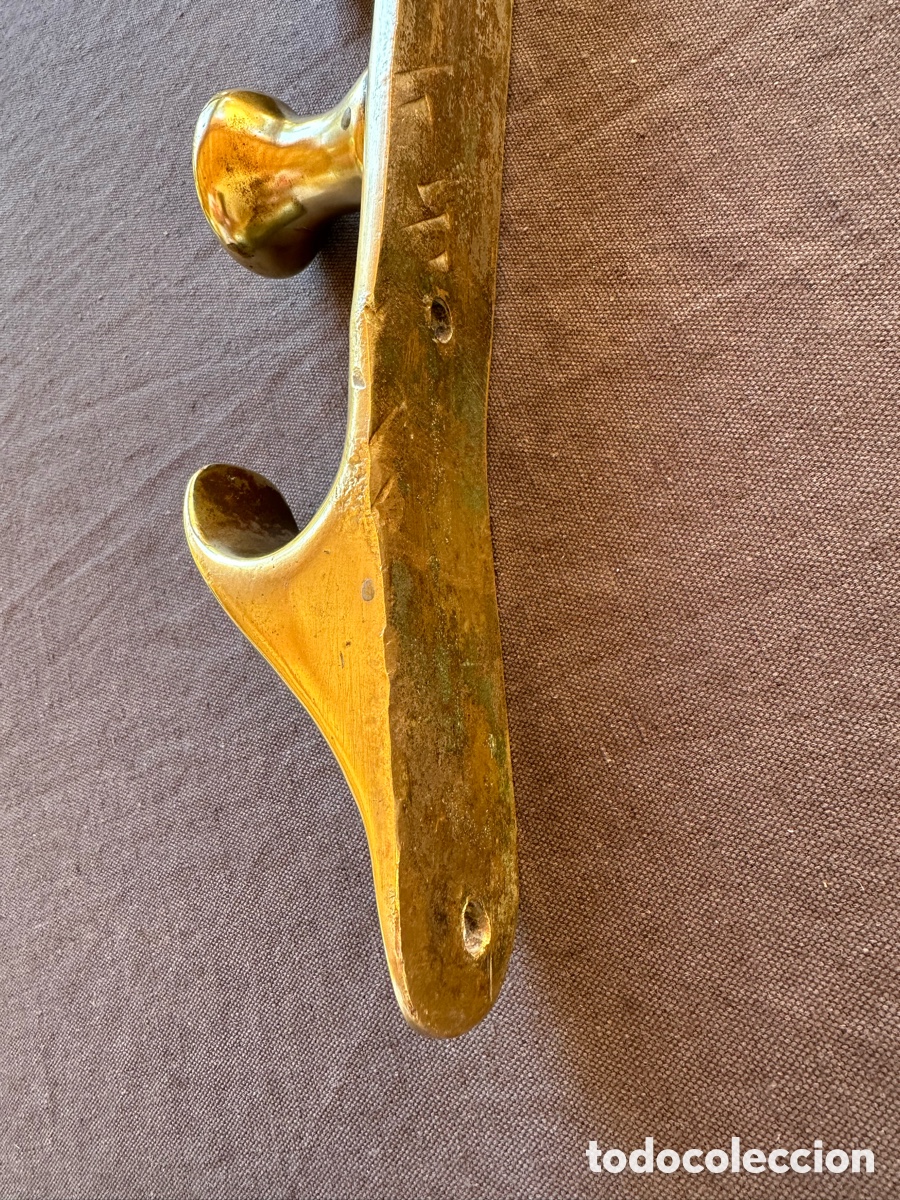 Antig&uuml;edades: Cornamuza grande en bronce. - Foto 8