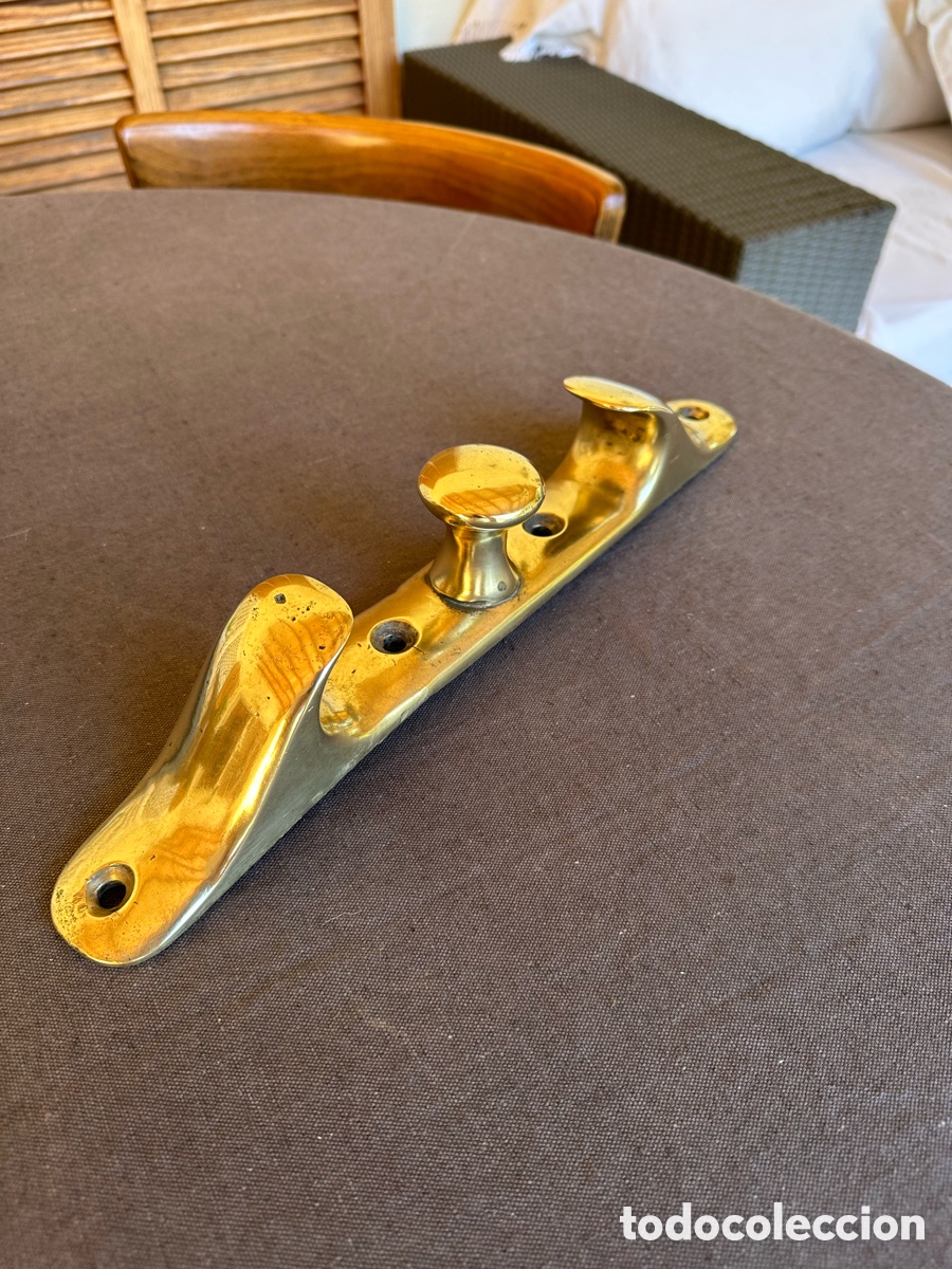 Antig&uuml;edades: Cornamuza grande en bronce. - Foto 1