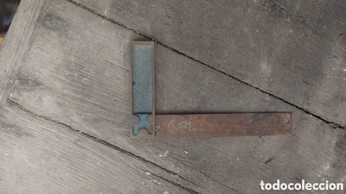Antig&uuml;edades: Escuadras carpinter&iacute;a - Foto 2