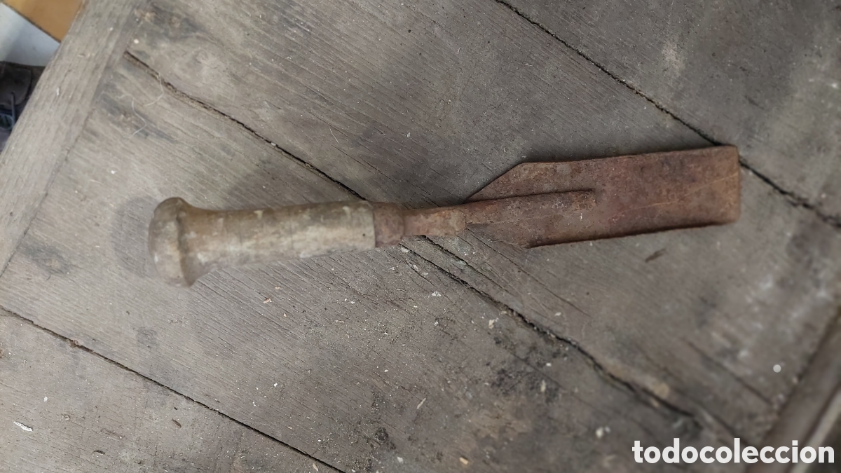 Antig&uuml;edades: Pieza para arreglar casco de caballos bacas ect - Foto 1