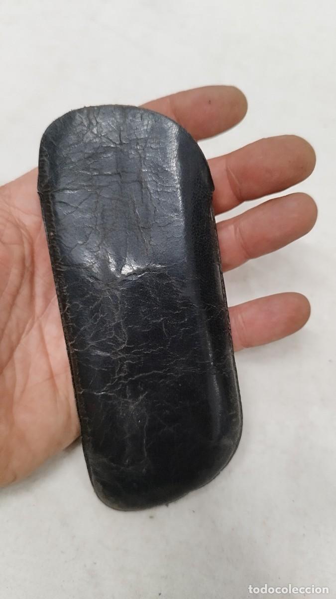 Antig&uuml;edades: Antigua montura de gafas,con su funda. - Foto 9