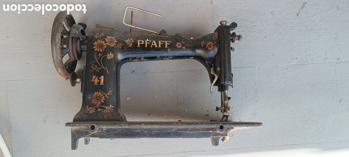 Antig&uuml;edades: Maquina de coser PEAFF - Foto 1