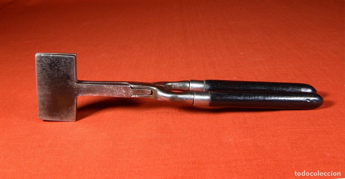 Antig&uuml;edades: Antiguo alisador de pelo de planchas - Foto 3