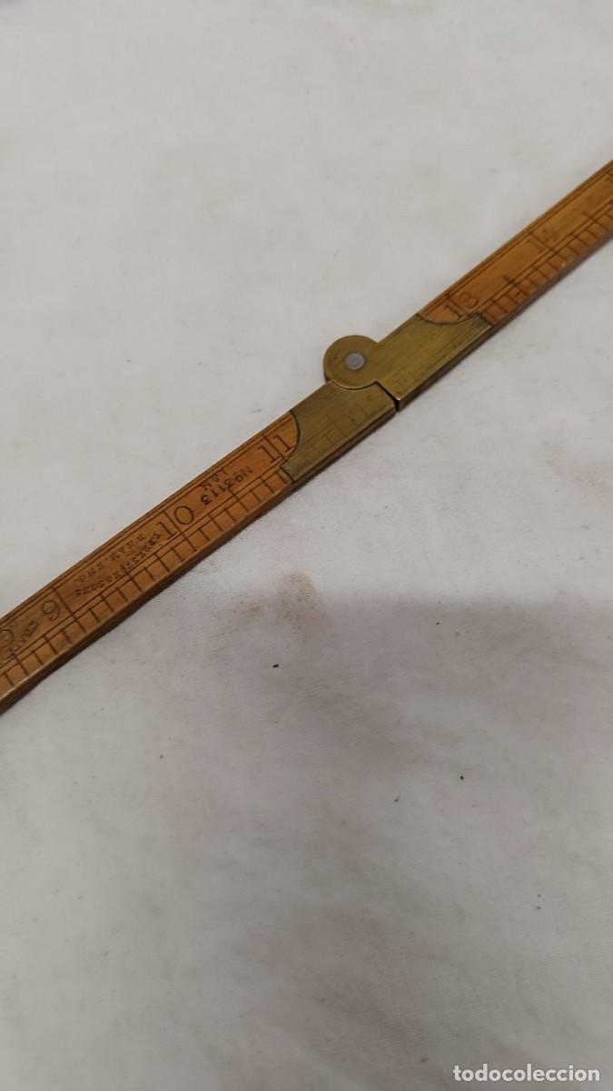 Antig&uuml;edades: Antigua regla de madera plegable,de 60 cm - Foto 11