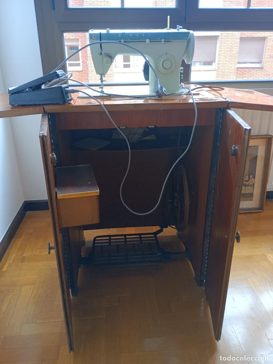 Antig&uuml;edades: M&aacute;quina de coser Singer 258 - Foto 1