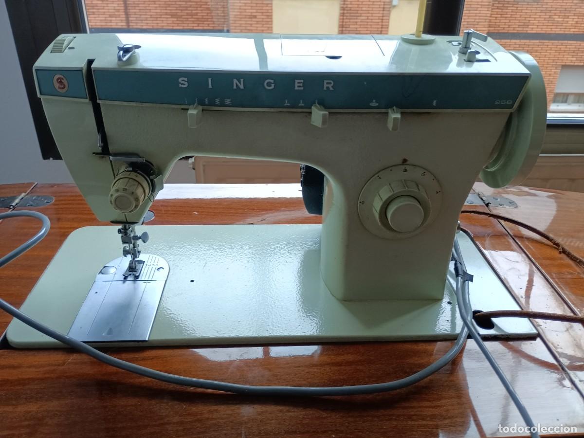 Antig&uuml;edades: M&aacute;quina de coser Singer 258 - Foto 2
