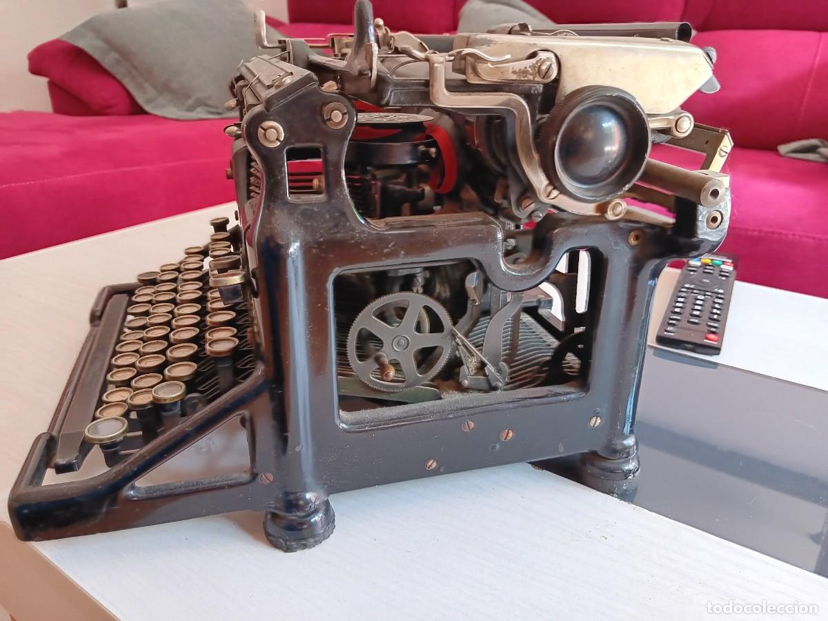 Antig&uuml;edades: MAQUINA DE ESCRIBIR UNDERWOOD - Foto 2