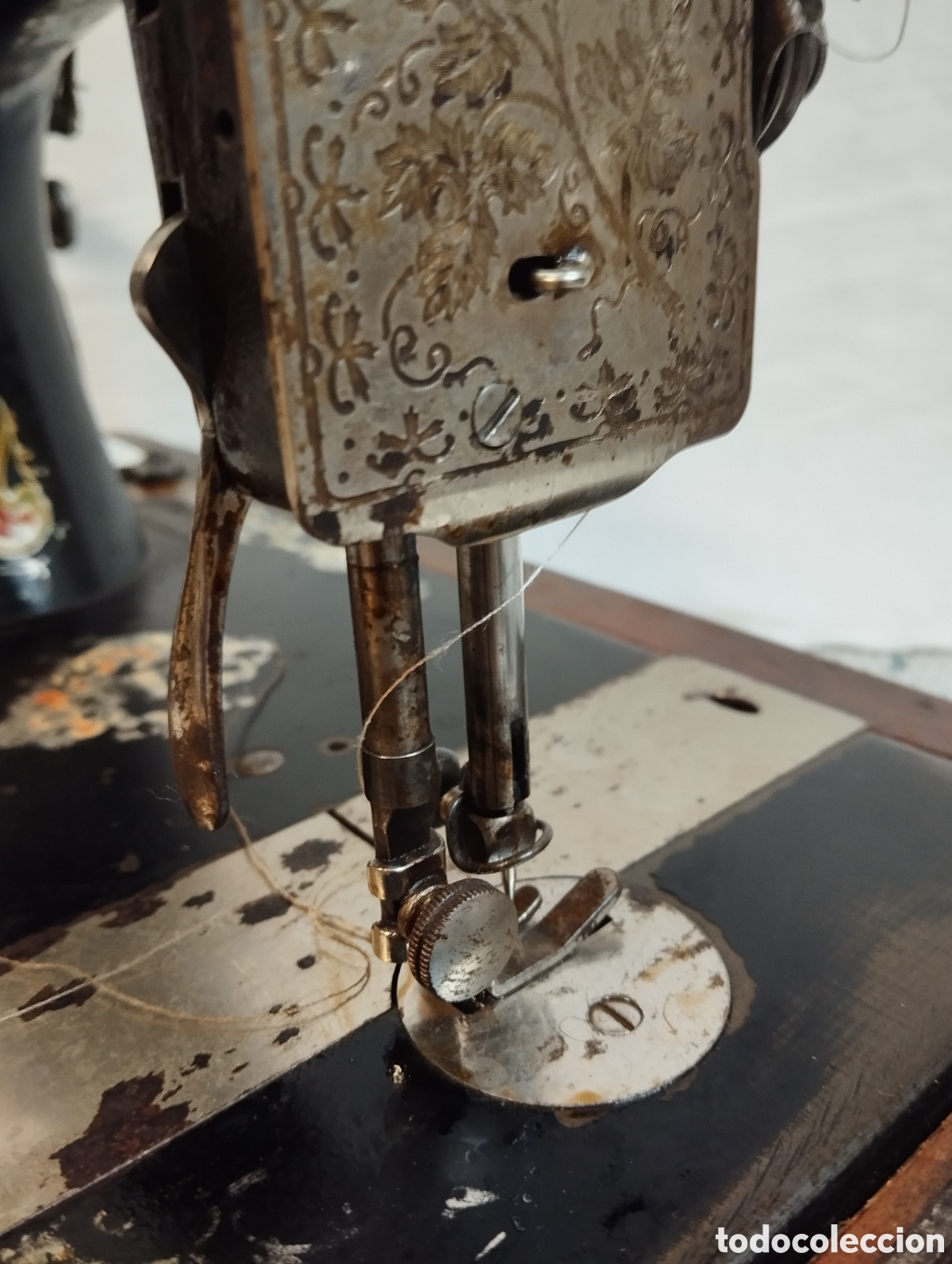 Antig&uuml;edades: Singer de maleta - Foto 10