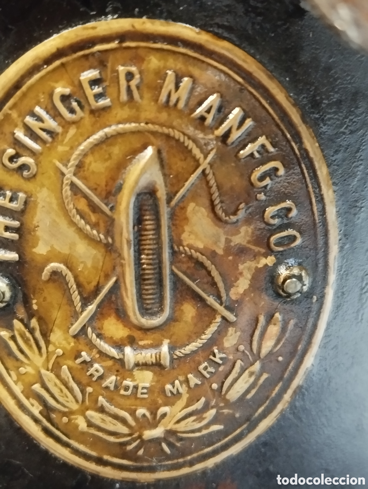Antig&uuml;edades: Singer de maleta - Foto 18