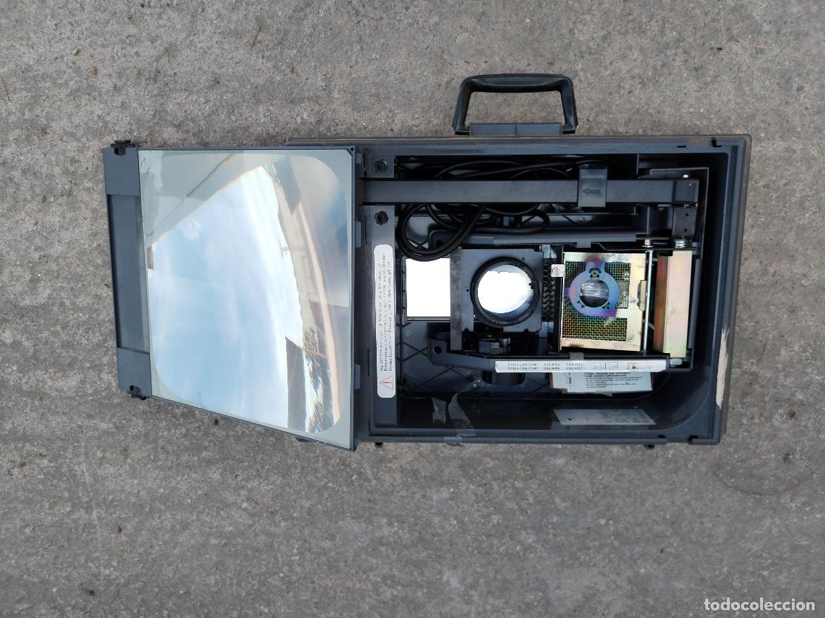 Antig&uuml;edades: Proyector a&eacute;reo port&aacute;til 3M 2000 overhead - Foto 1