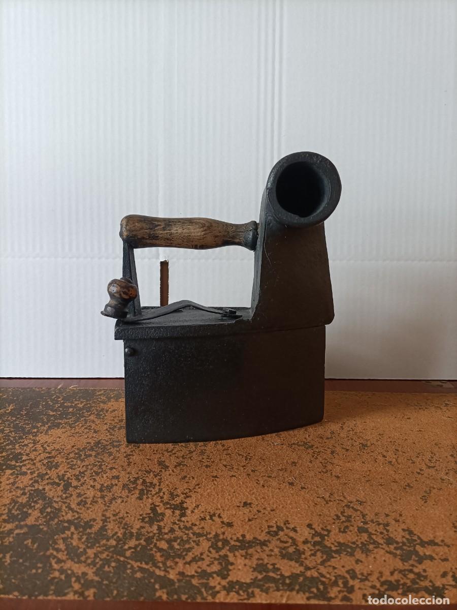 Antig&uuml;edades: Plancha antigua. - Foto 1