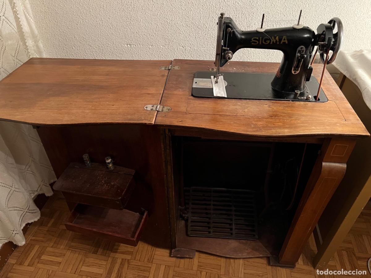 Antig&uuml;edades: M&aacute;quina de coser Marca SIGMA modelo 100-6 - Foto 2