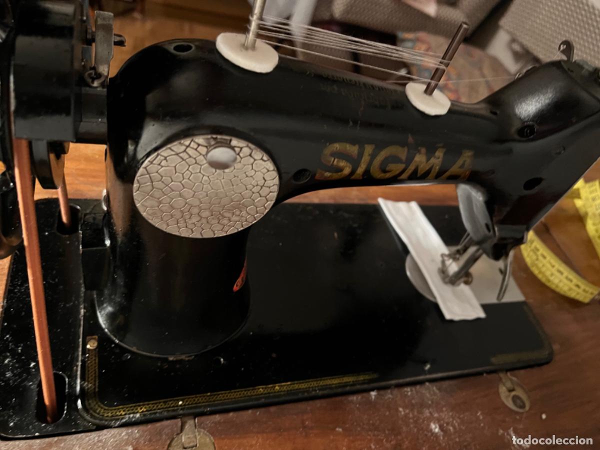 Antig&uuml;edades: M&aacute;quina de coser Marca SIGMA modelo 100-6 - Foto 5