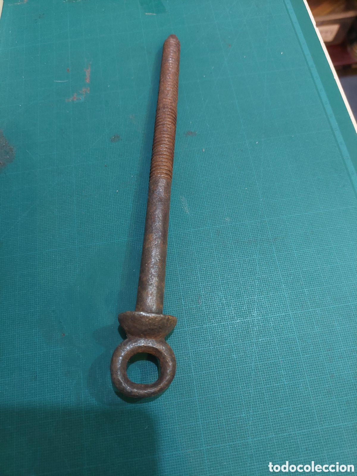 Antig&uuml;edades: Antiguo tornillo de cama ect 20 cent&iacute;metros, 3 ancho - Foto 1