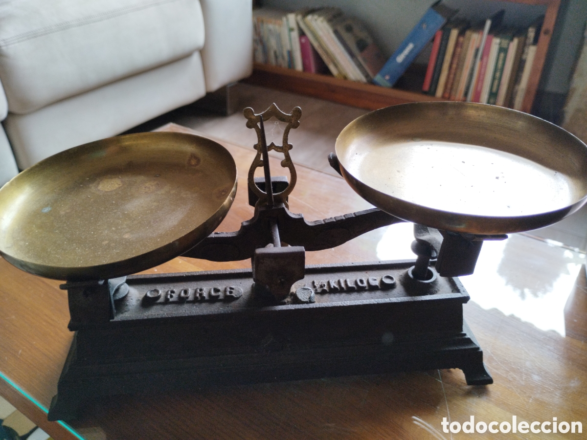 Antig&uuml;edades: * ANTIGUA BALANZA FRANCESA. (RF:C-5/*) - Foto 1