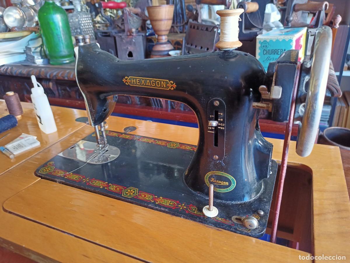 Antig&uuml;edades: Maquina de coser Hexagon, completa - Foto 2