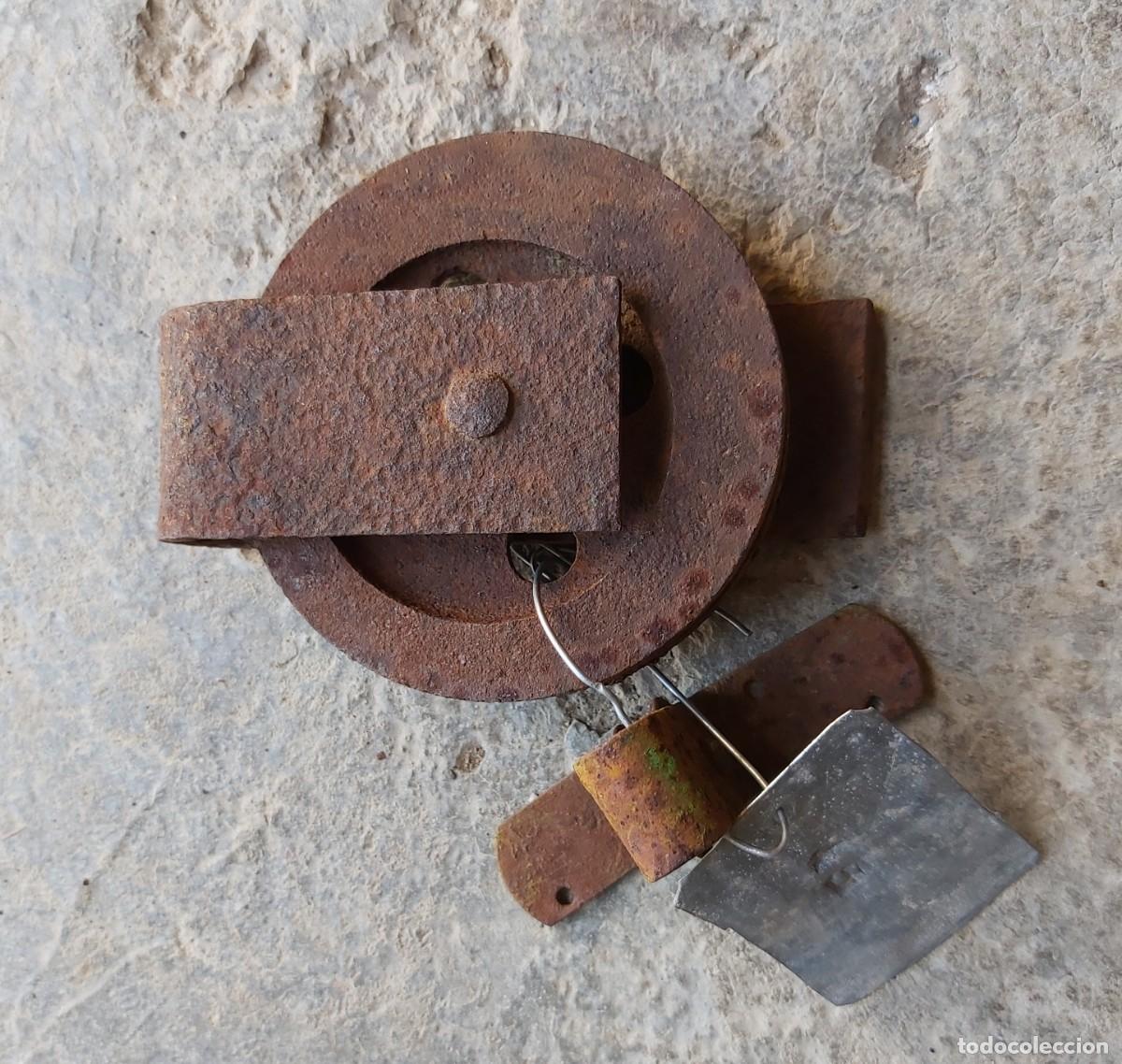 Antig&uuml;edades: 2 tr&oacute;colas / poleas - Foto 2