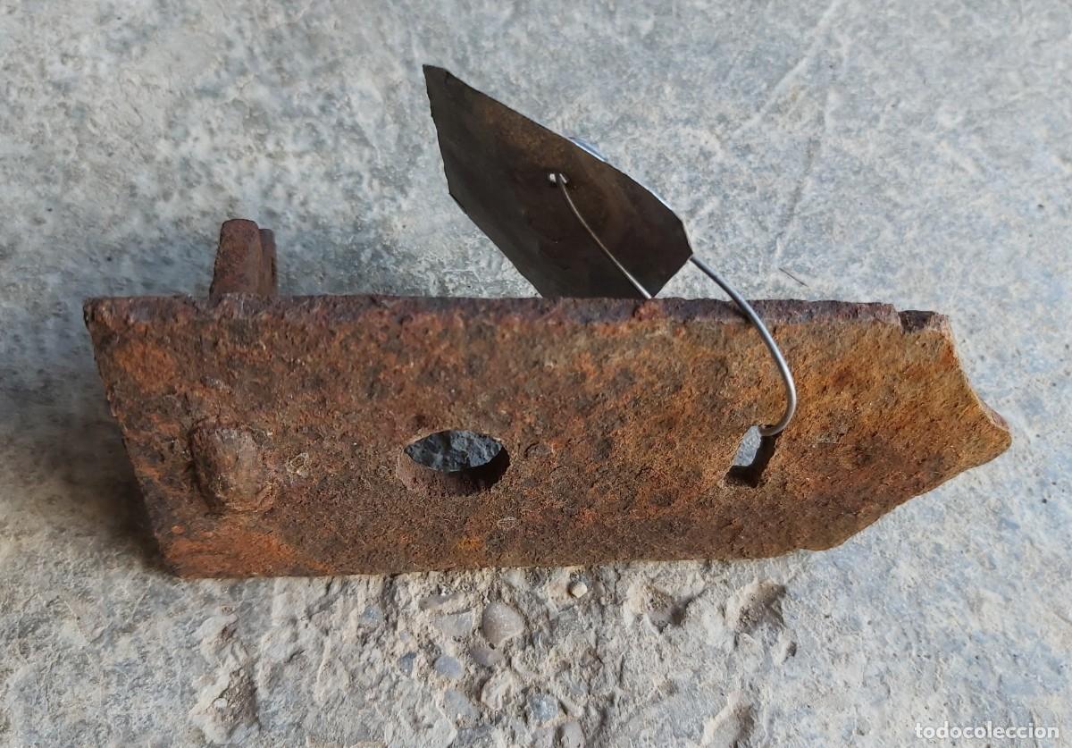 Antig&uuml;edades: Pieza de forja - Foto 1
