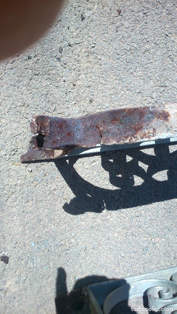 Antig&uuml;edades: VERJA FORJADA ANTIIGUA - Foto 3