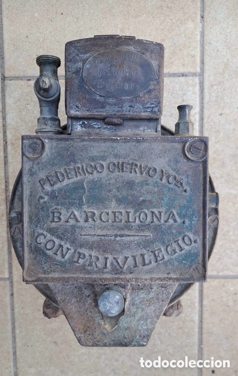 Antig&uuml;edades: Contador de gas Barcelona - Foto 1
