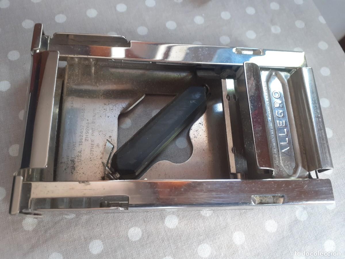 Antig&uuml;edades: M&aacute;quina de afilar cuchillas de afeitar - Foto 3