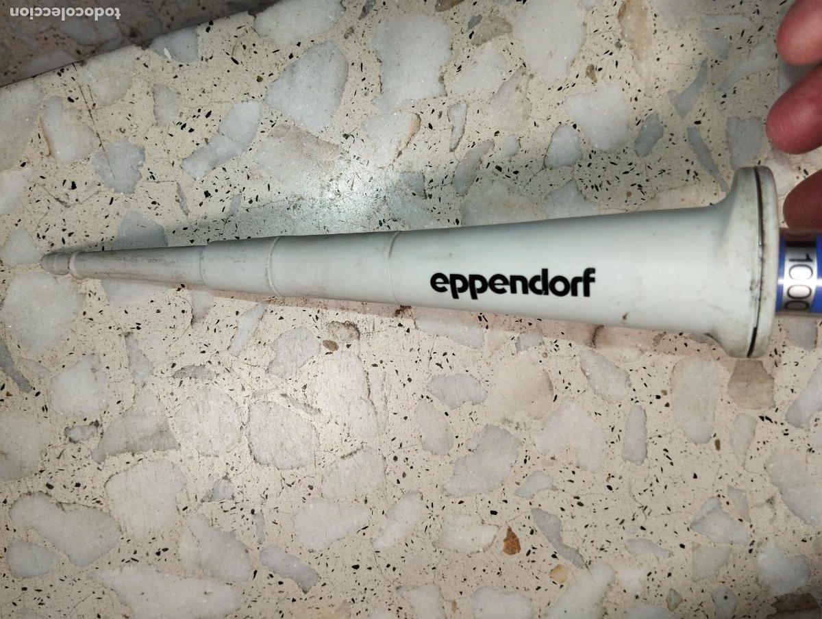 Antig&uuml;edades: PIPETA EPPENDORF DE LABORATORIO - Foto 1