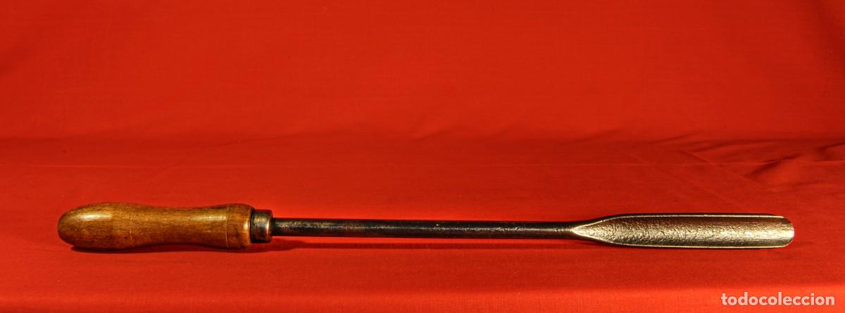 Antig&uuml;edades: Antigua Gubia para Torno de madera de 48 cm - Foto 3