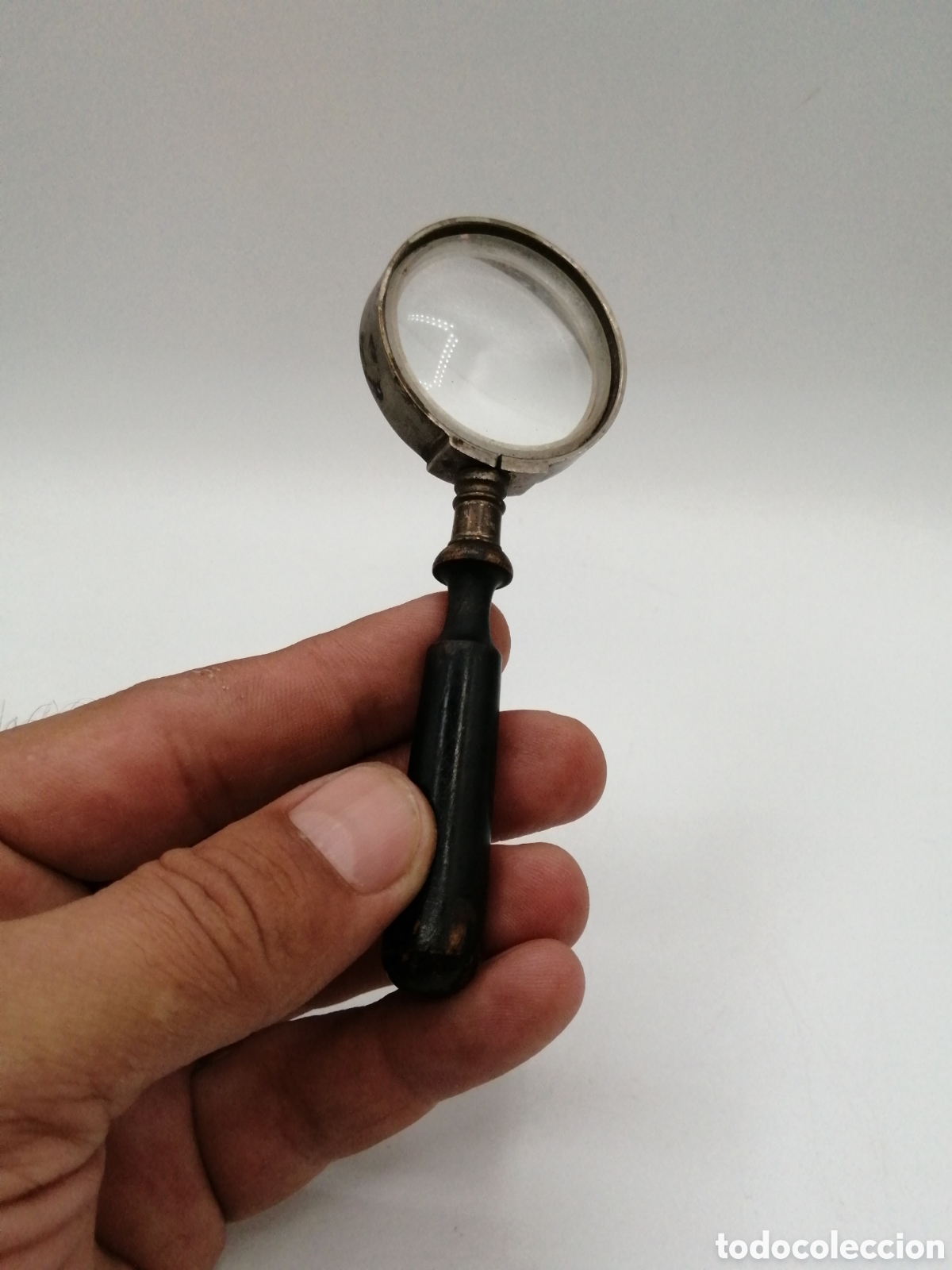 Antig&uuml;edades: Peque&ntilde;a lupa disminuiente de despacho - Foto 1