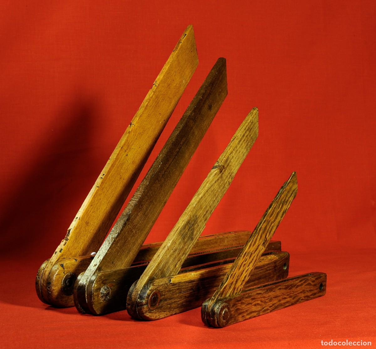 Antig&uuml;edades: 4 Escuadras de Ebanista antiguas de madera - Foto 1