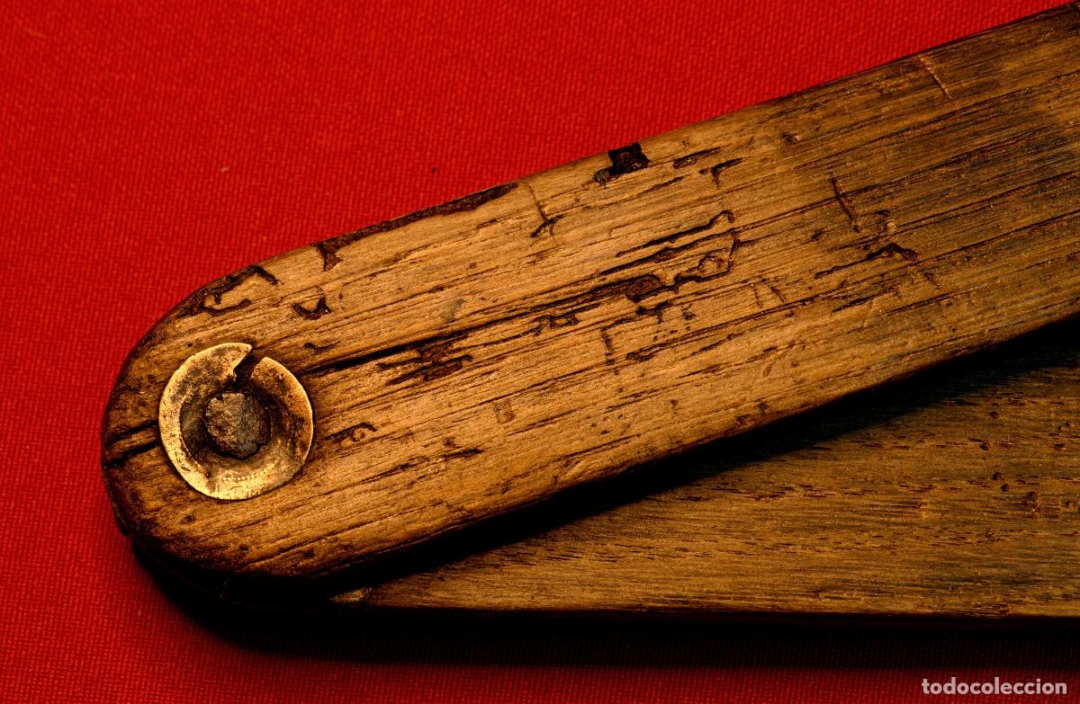 Antig&uuml;edades: 4 Escuadras de Ebanista antiguas de madera - Foto 20