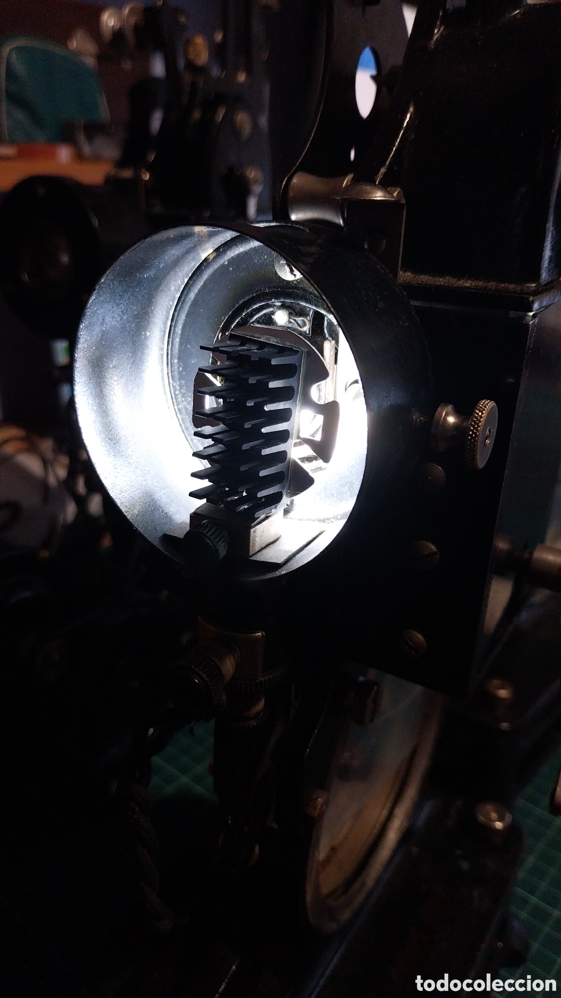 Antig&uuml;edades: Pathe baby, bombilla led - Foto 2