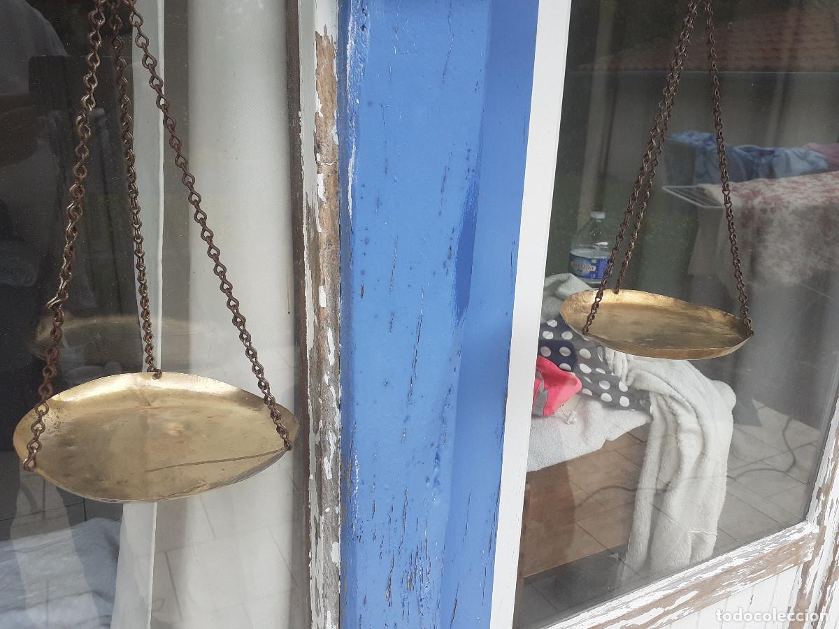 Antig&uuml;edades: Balanza de platillos para colgar - Foto 5