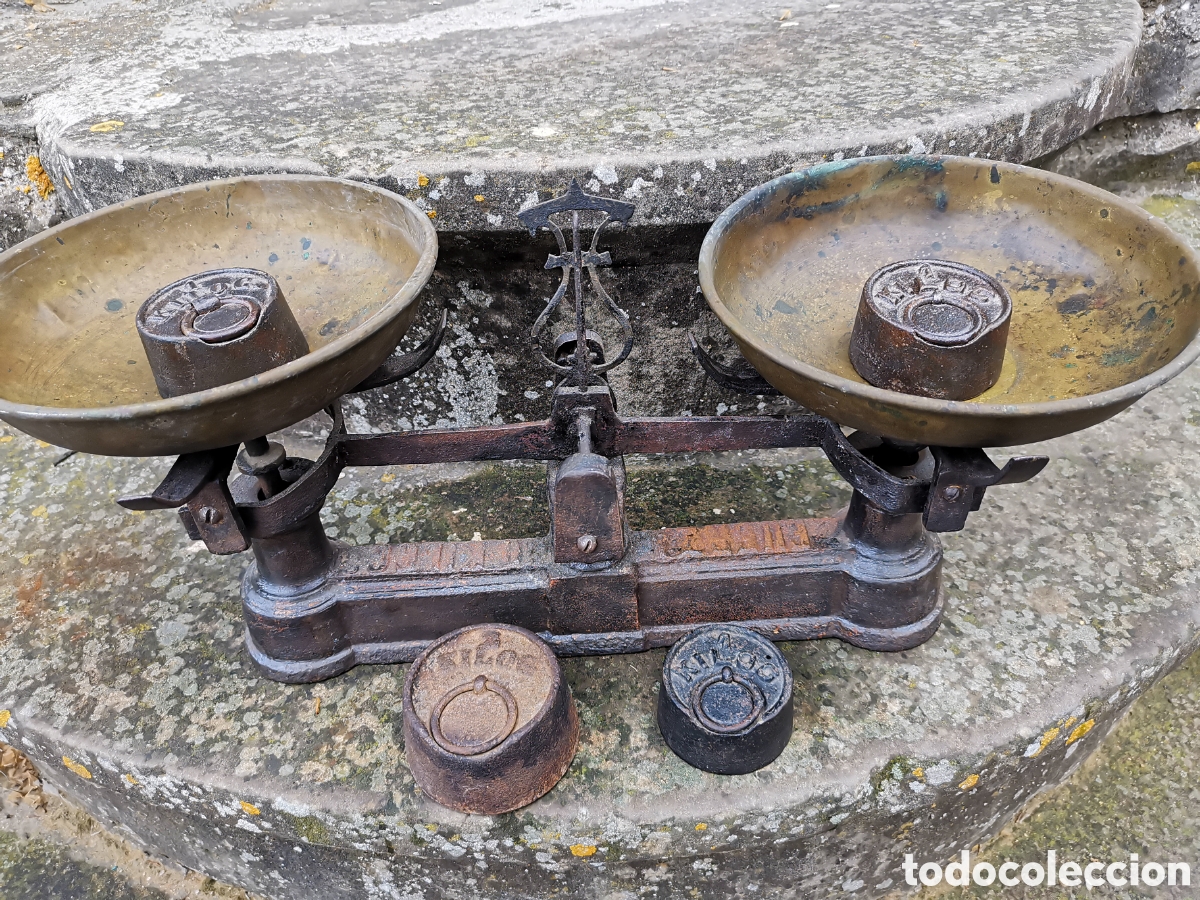 Antig&uuml;edades: Antigua b&aacute;scula 10 kgr, 100% funcional - Foto 1