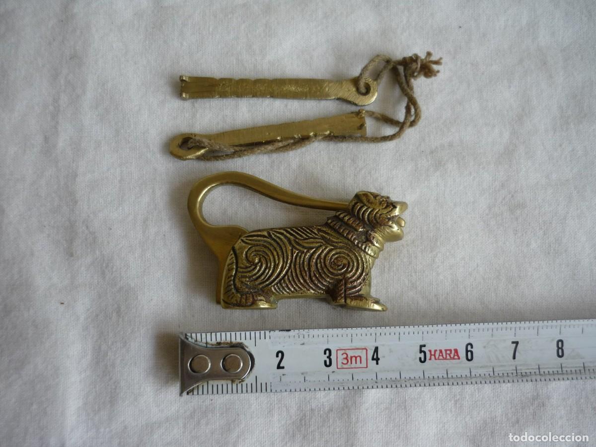 Antig&uuml;edades: Candado de bronce en forma de le&oacute;n - Foto 7