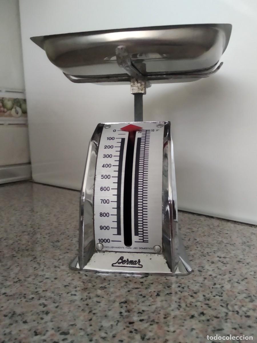 Antig&uuml;edades: BALANZA DE COCINA BERNAR, CROMADA - Foto 1