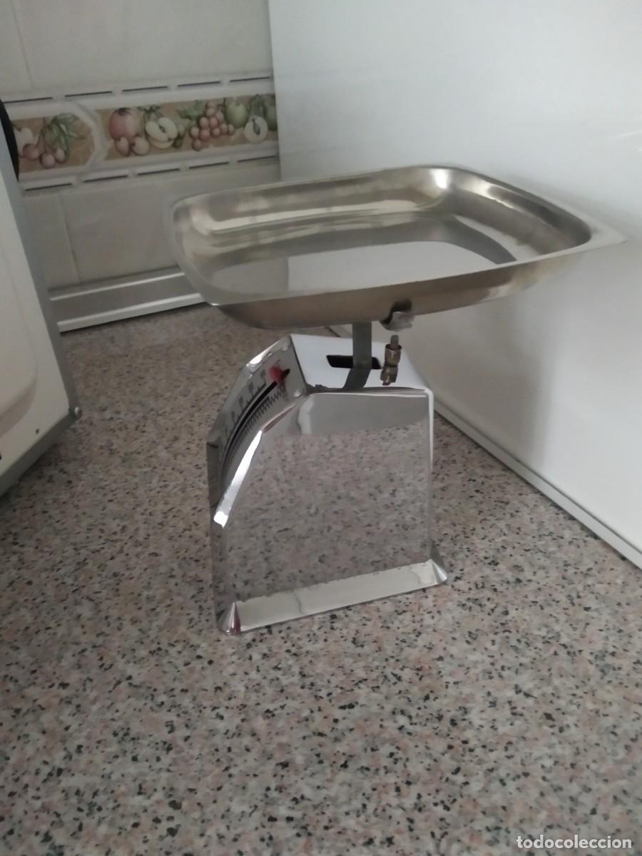 Antig&uuml;edades: BALANZA DE COCINA BERNAR, CROMADA - Foto 3