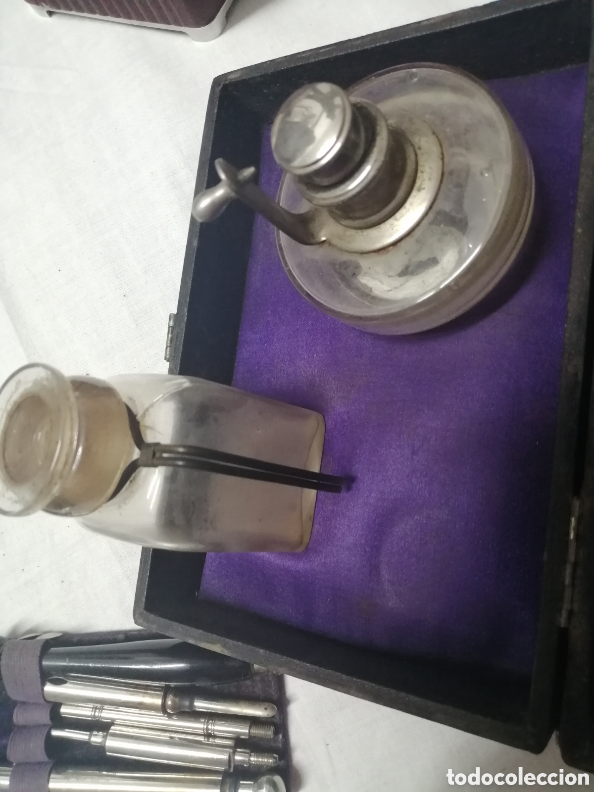 Antig&uuml;edades: Caja con material m&eacute;dico - Foto 3