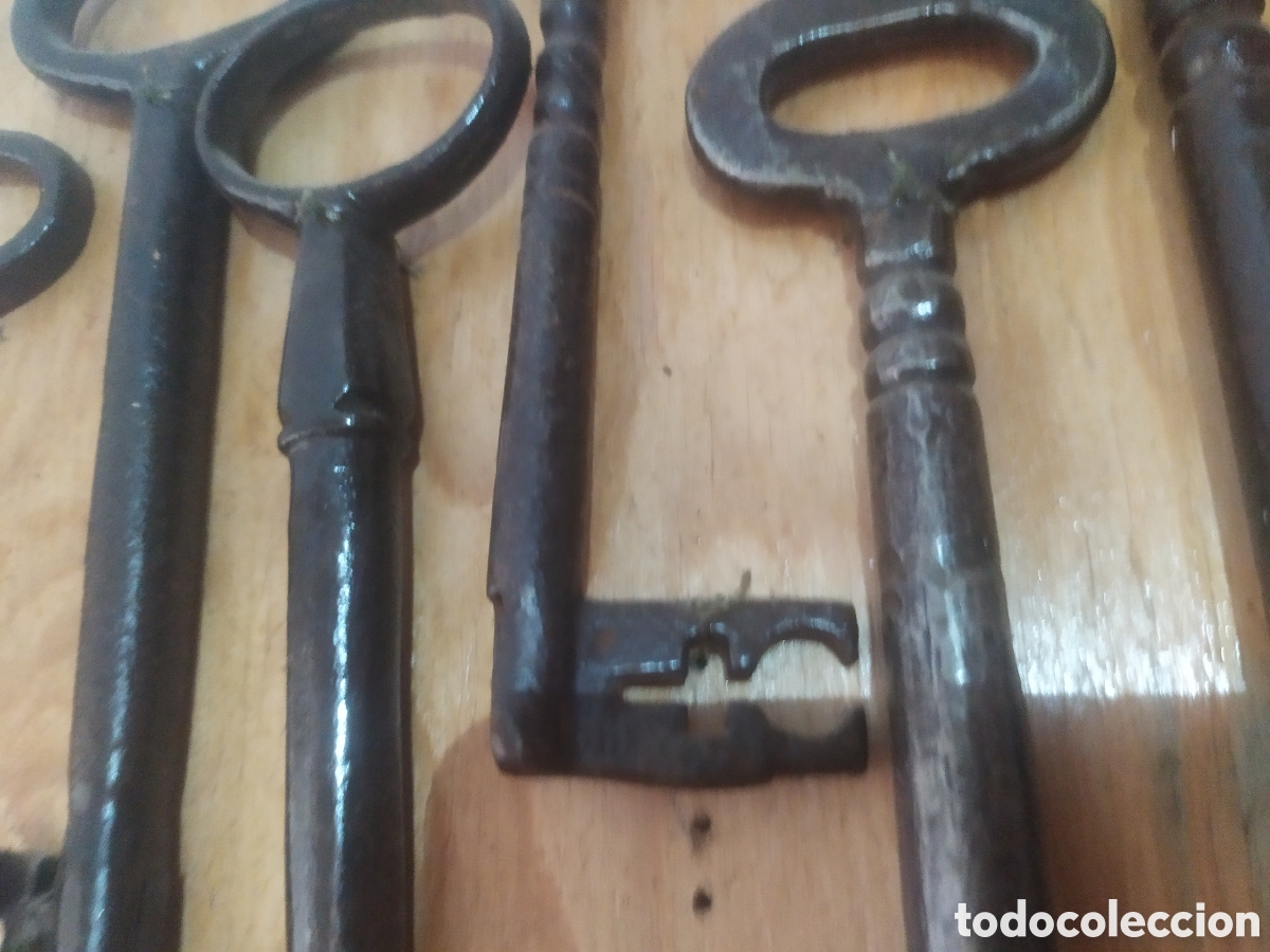 Antig&uuml;edades: Lote de llaves antiguas - Foto 2