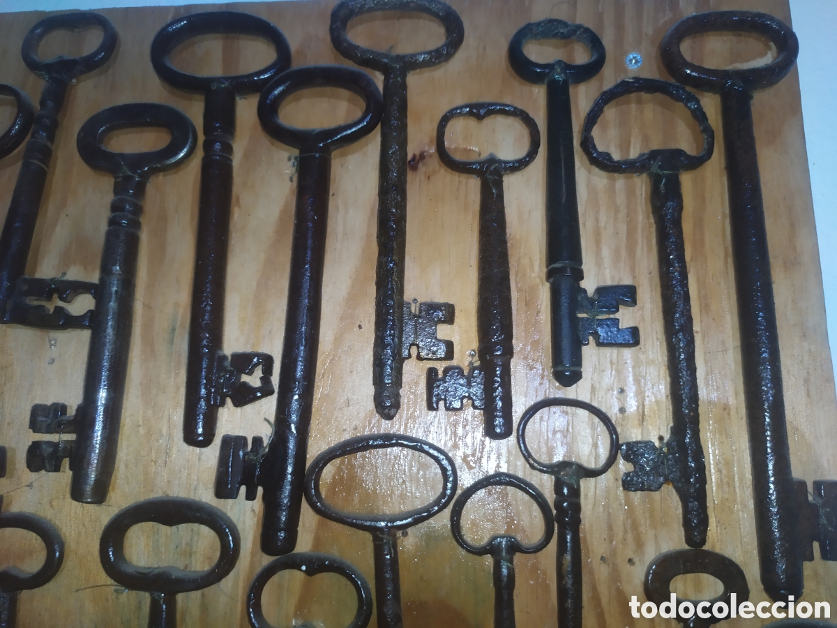 Antig&uuml;edades: Lote de llaves antiguas - Foto 6