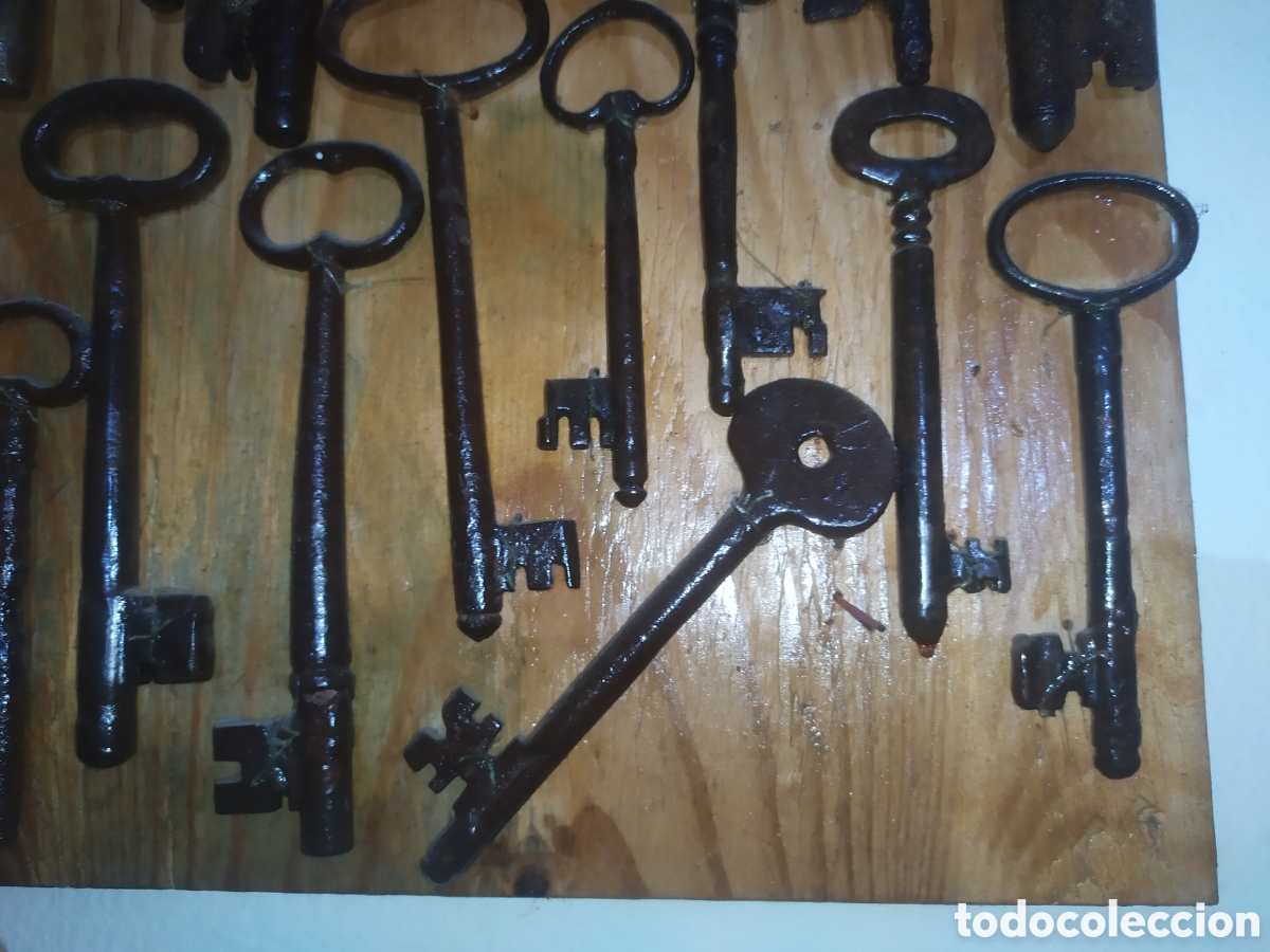 Antig&uuml;edades: Lote de llaves antiguas - Foto 9