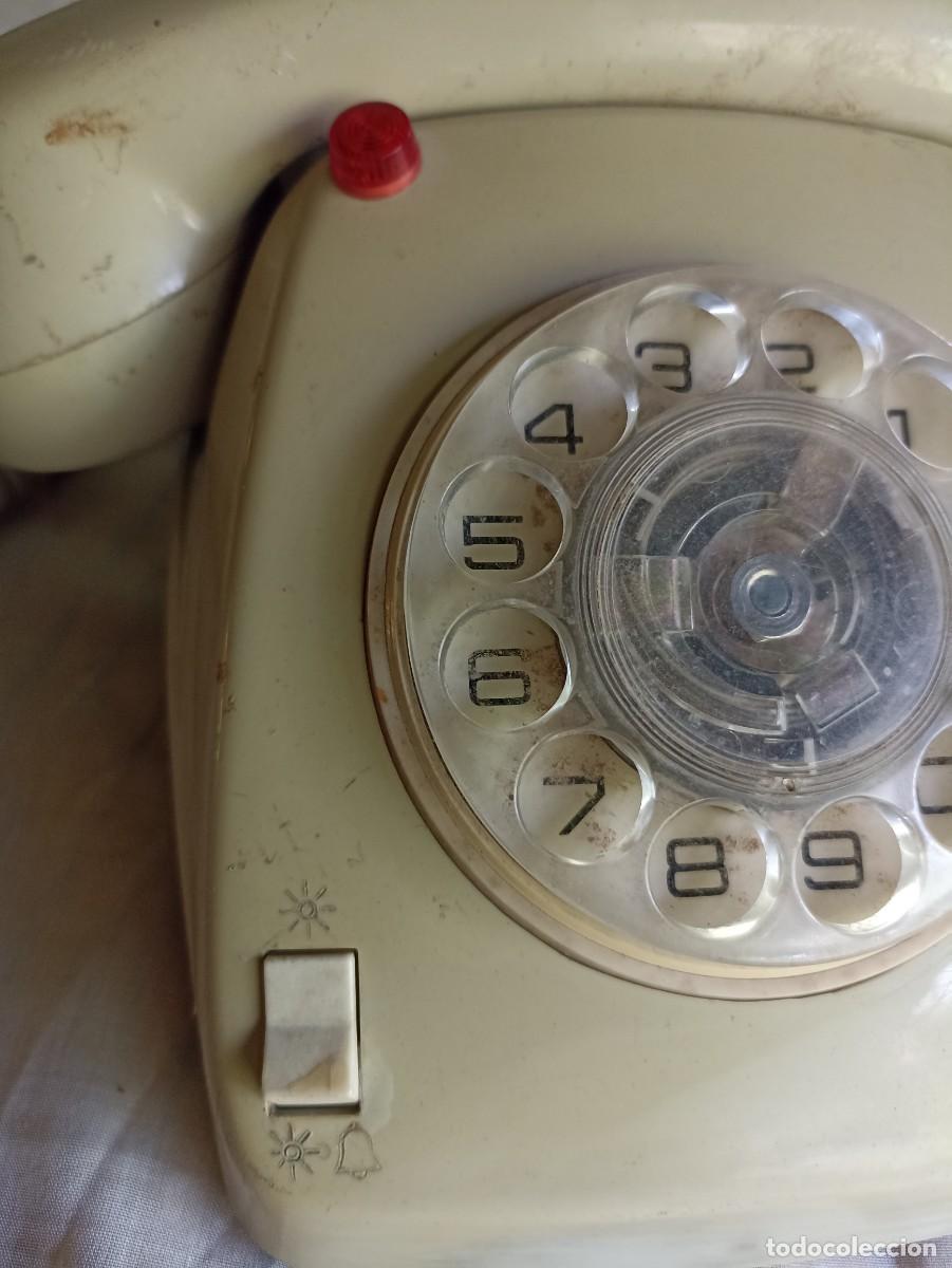 Tel&eacute;fonos: Tel&eacute;fono heraldo con bot&oacute;n y visor rojo - Foto 2