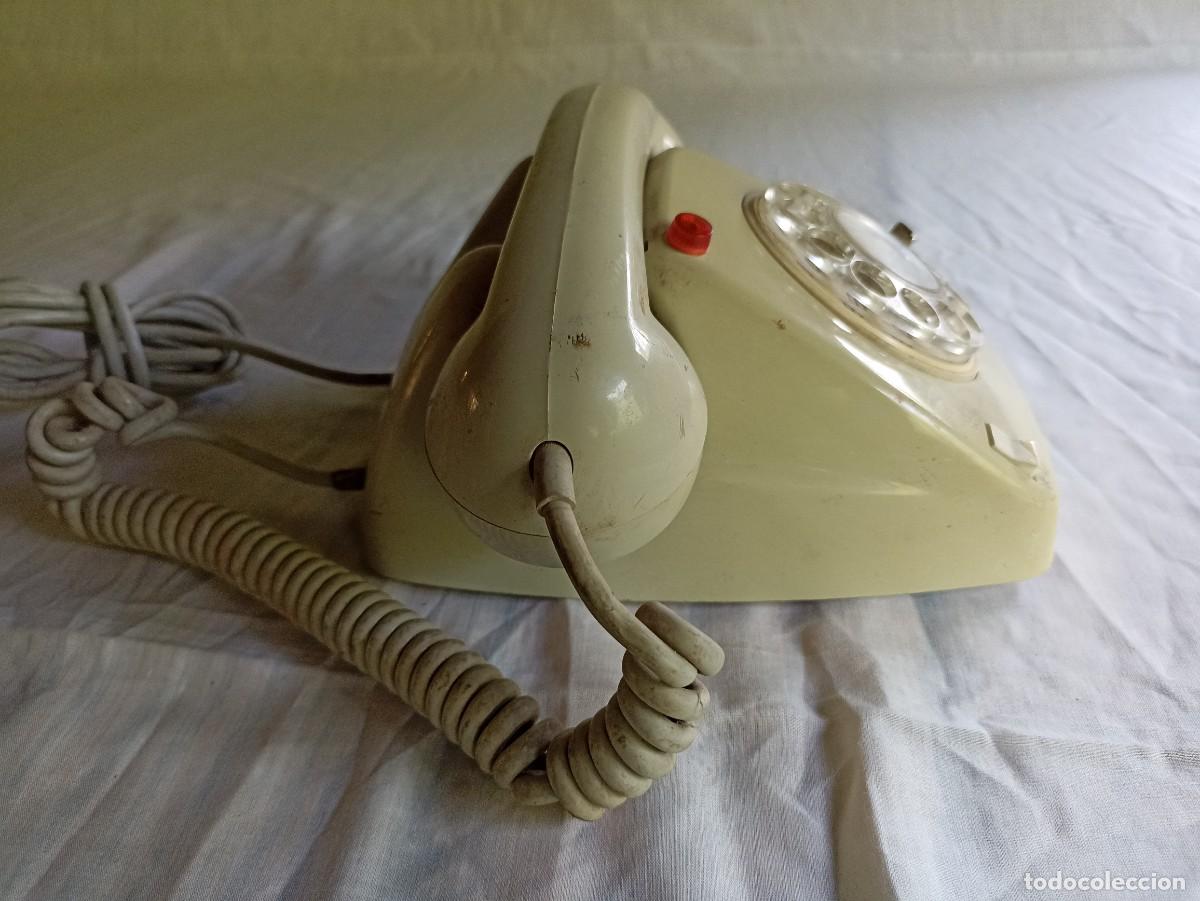 Tel&eacute;fonos: Tel&eacute;fono heraldo con bot&oacute;n y visor rojo - Foto 4