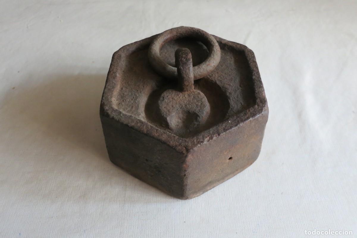 Antig&uuml;edades: Pesa exagonal de 5 kilos - Foto 4