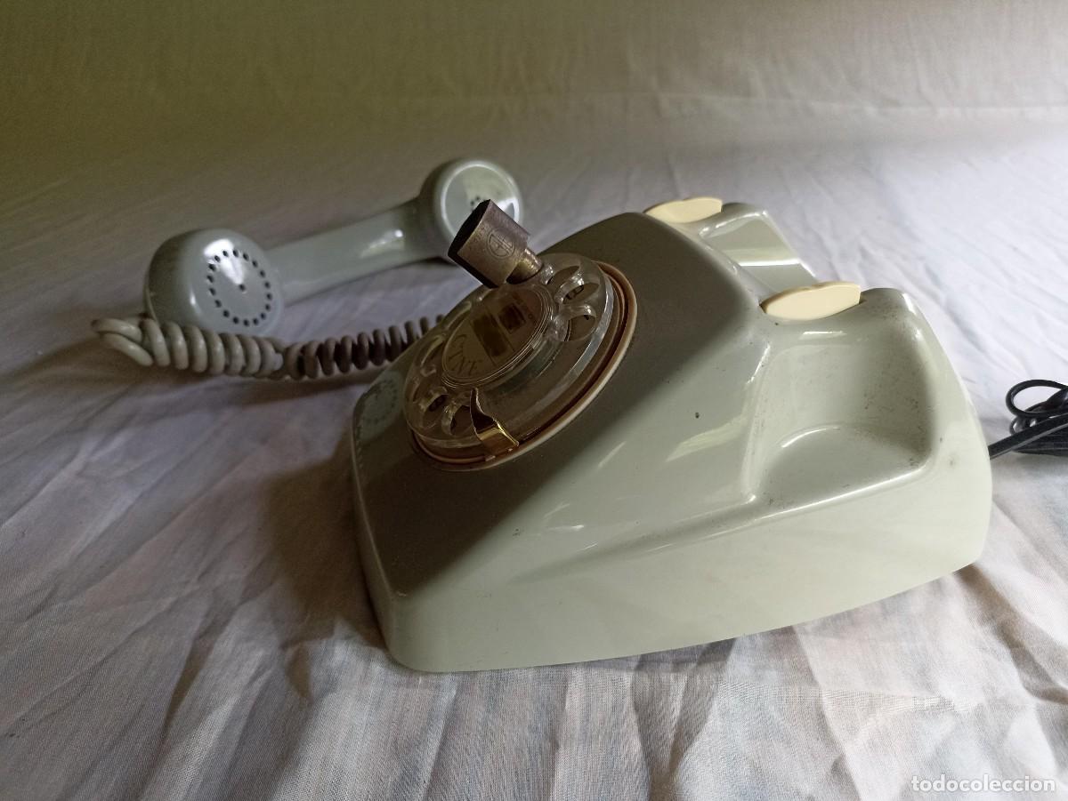 Tel&eacute;fonos: Tel&eacute;fono heraldo con candado - Foto 3