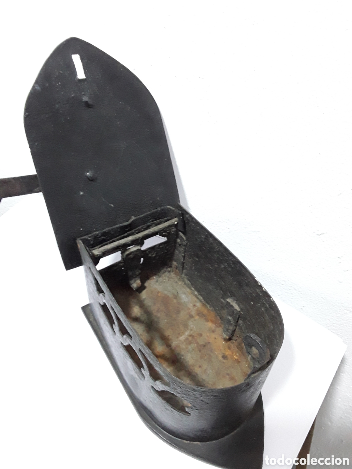 Antig&uuml;edades: Plancha de carb&oacute;n en hierro - Foto 8