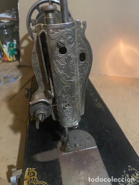 Antig&uuml;edades: Singer. Maquina de coser antigua. - Foto 6