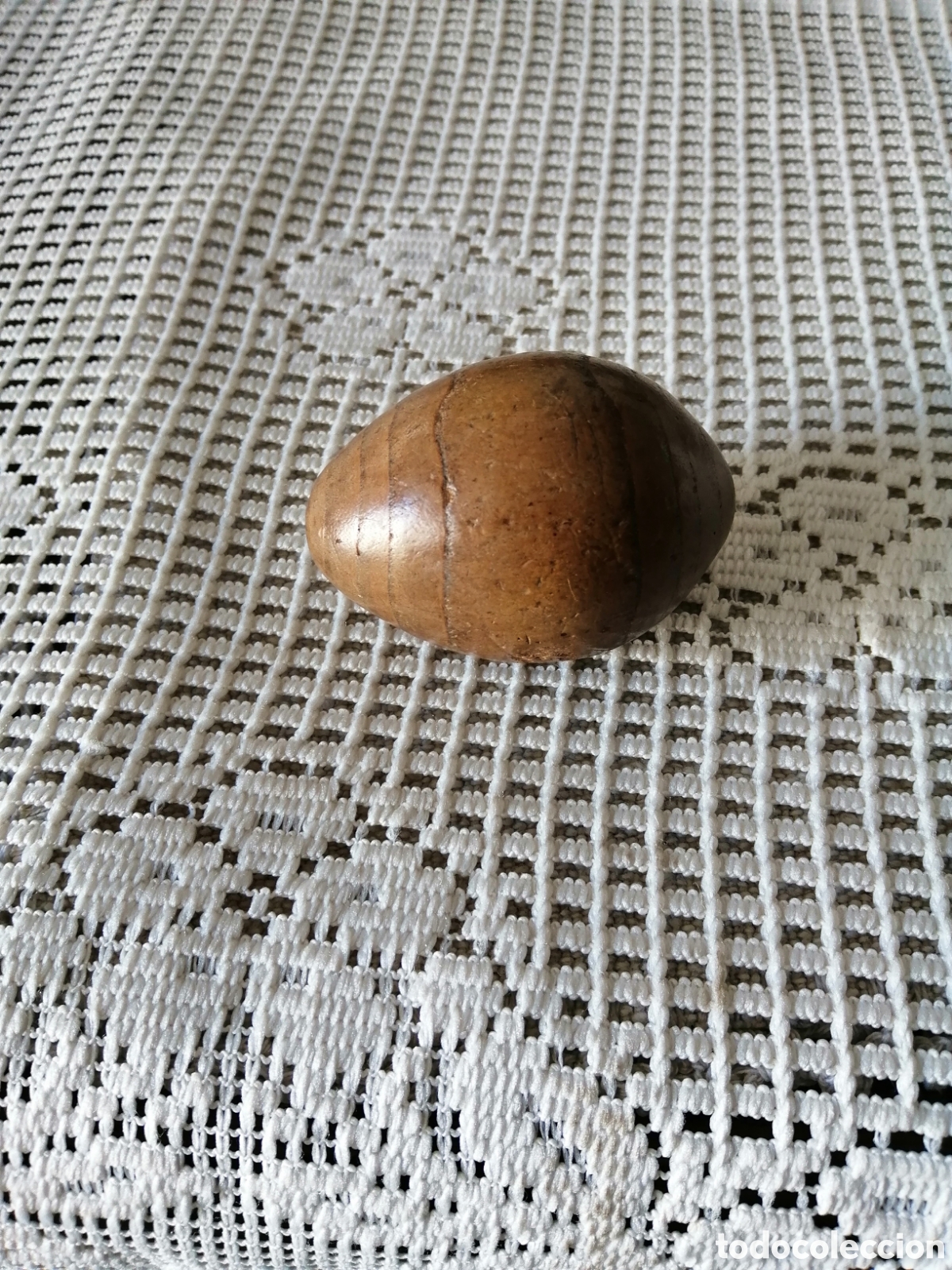Antig&uuml;edades: HUEVO DE MADERA PARA ZURCIR - Foto 1
